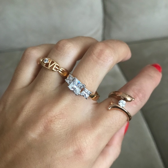 Beautiful rings - Picture 2 of 6